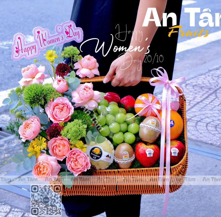GIỎ TRÁI CÂY MIX HOA TƯƠI HIỆN ĐẠI 